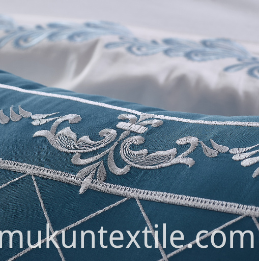  Cotton Embroidery Bedding Set